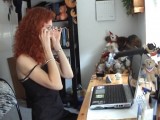 Vidéo porno mobile : Une discussion sur le net vire au strip